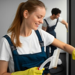אודות Empire of Cleaning